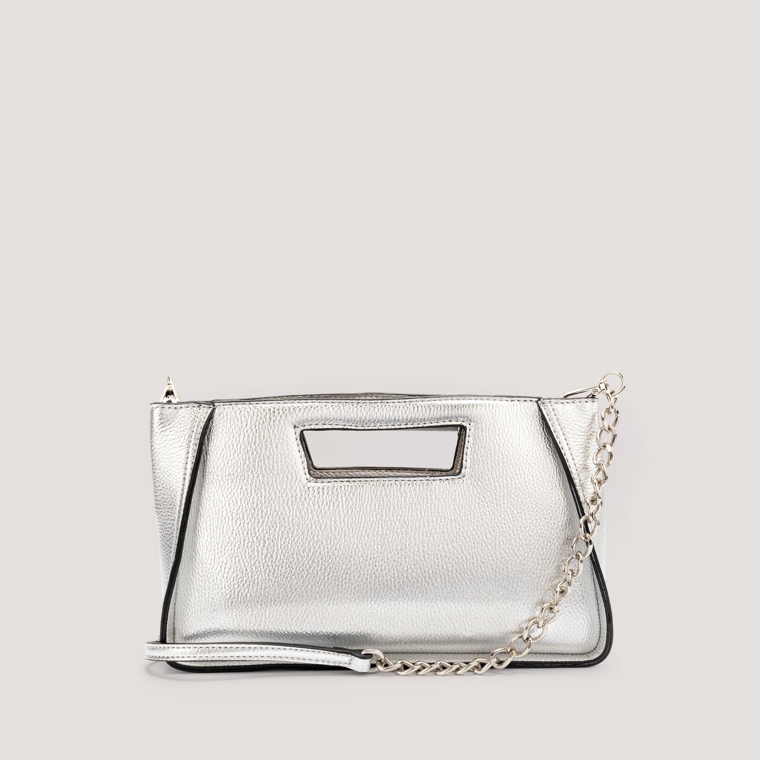 Lola - Image 4
